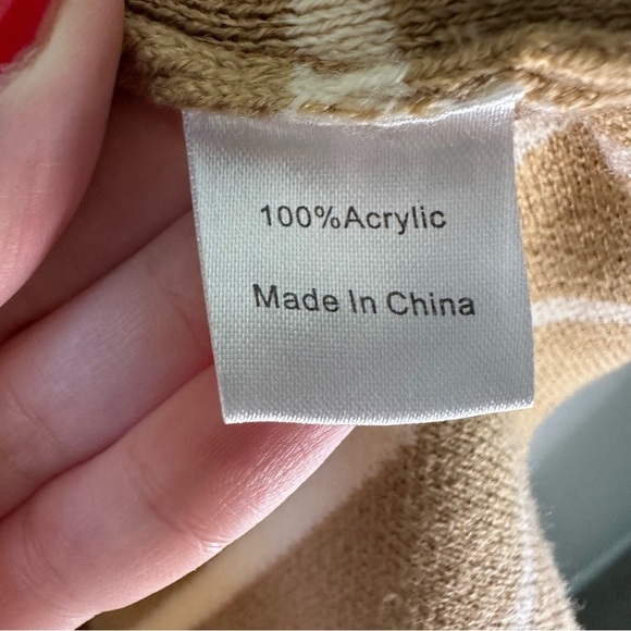 TUCKERNUCK Camel Beige Olympia Knit Crewneck Sweater SZ M - Picture 5 of 6